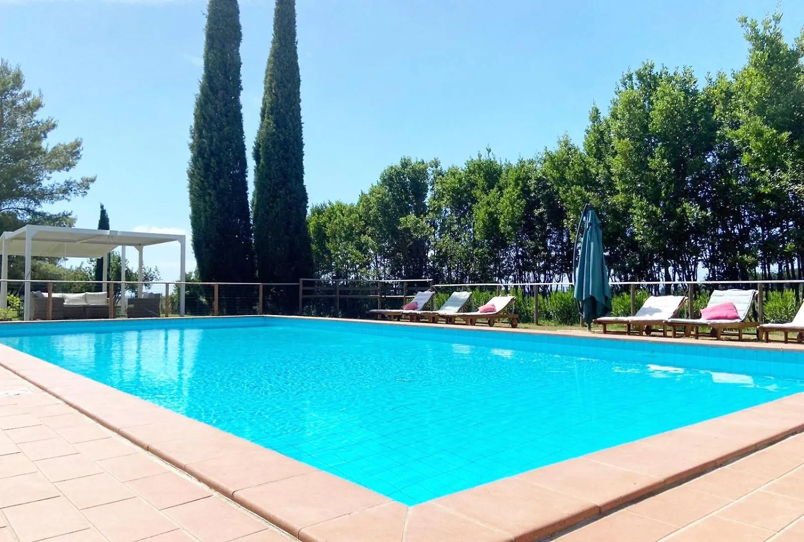 Appartamento Relais Casale Il Poggetto - I Pini By Zoom In Earth Cecina