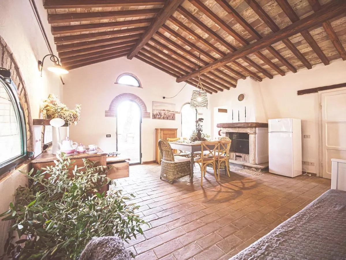 Appartamento Relais Casale Il Poggetto - I Pini By Zoom In Earth Cecina