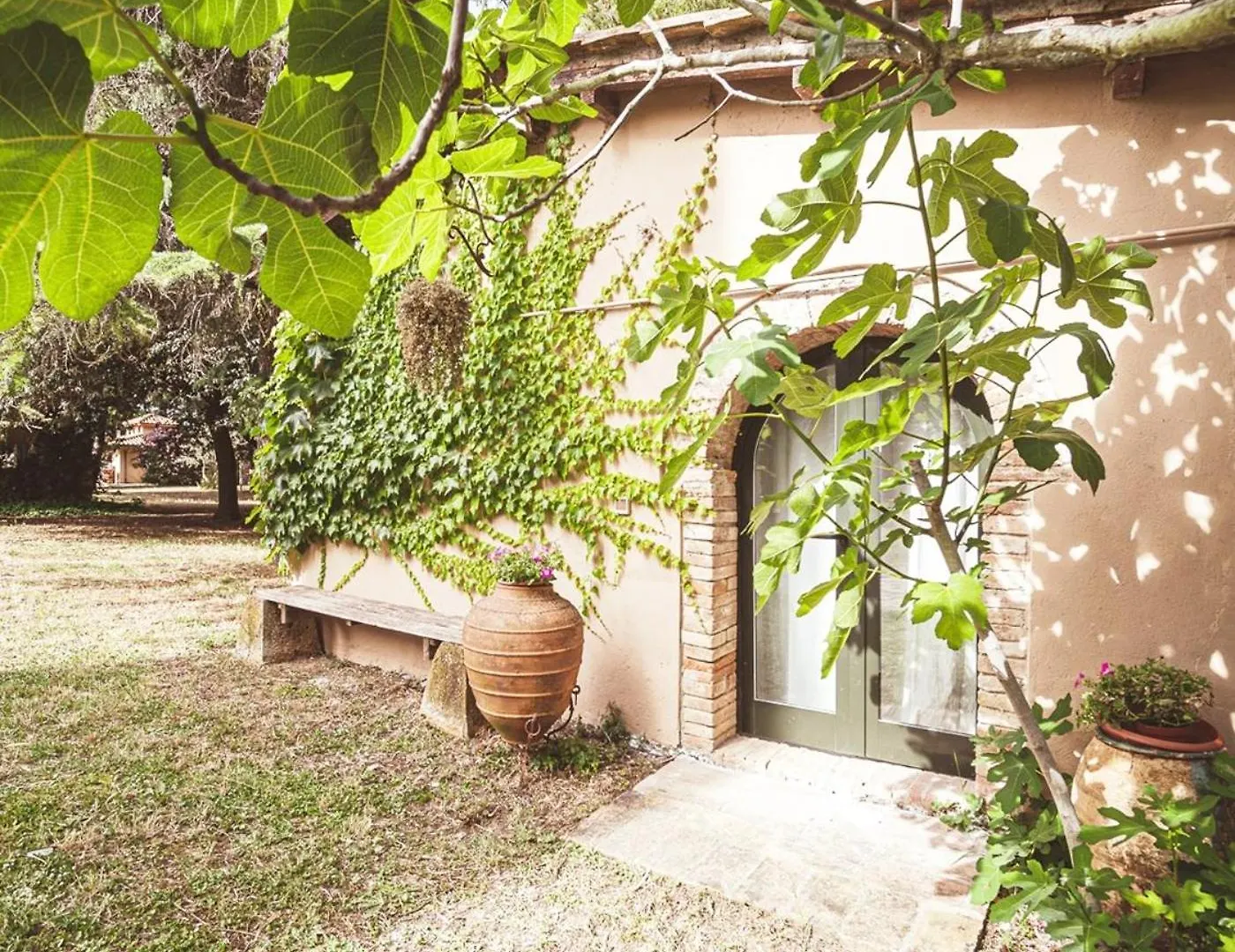 Appartamento Relais Casale Il Poggetto - I Pini By Zoom In Earth Cecina